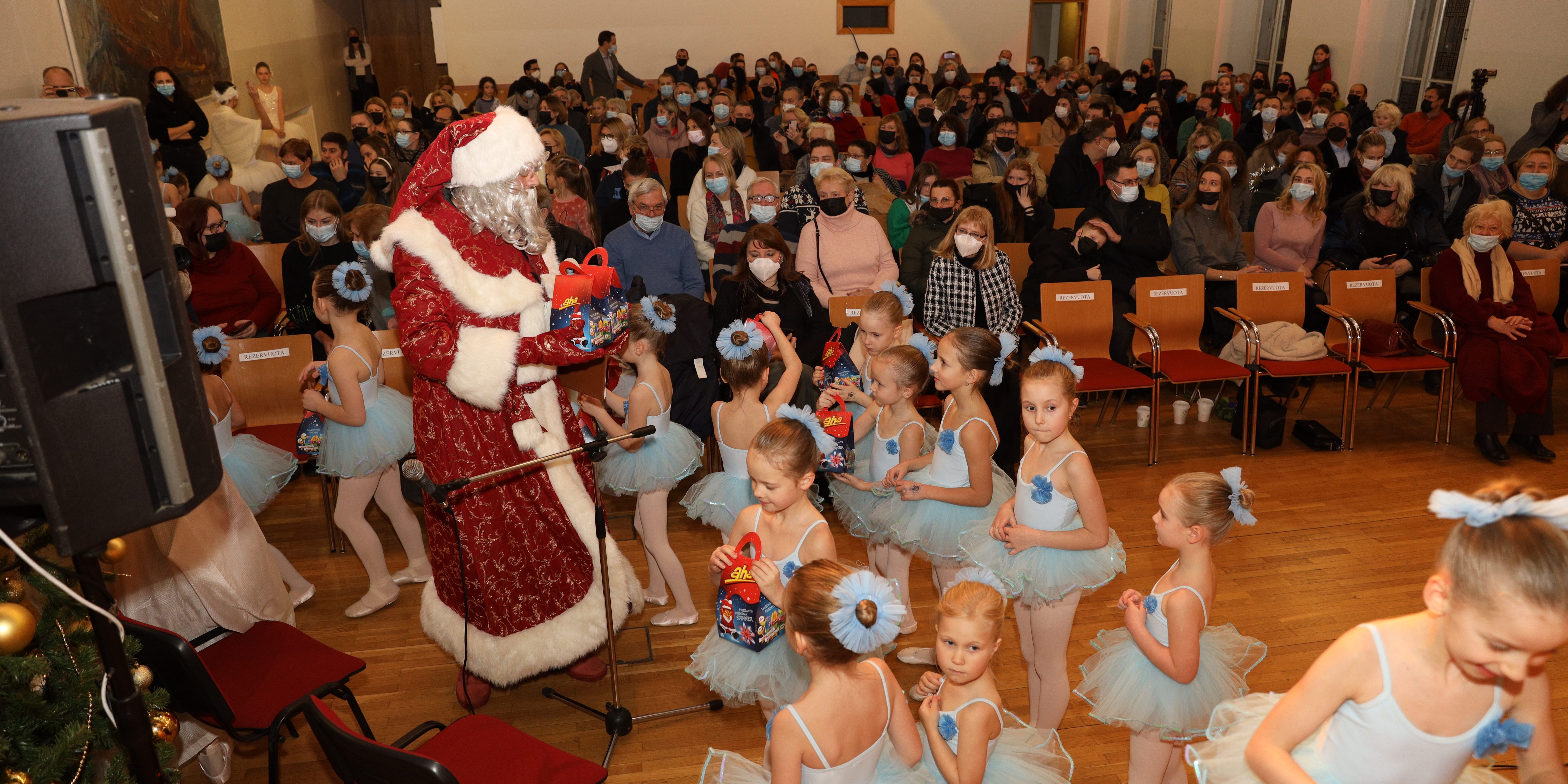 Mažiukai Julijos 4 dovanos